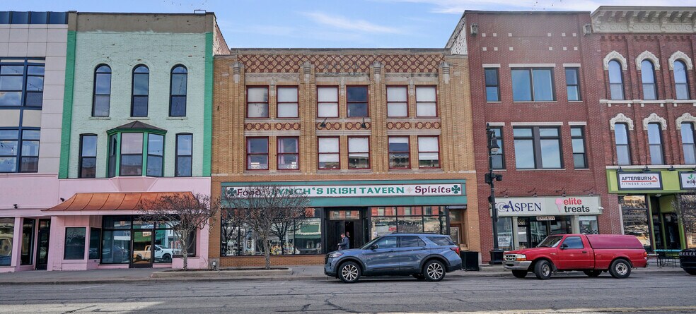 More Photos Of 210 Huron Ave, Port Huron Restaurant For Sale