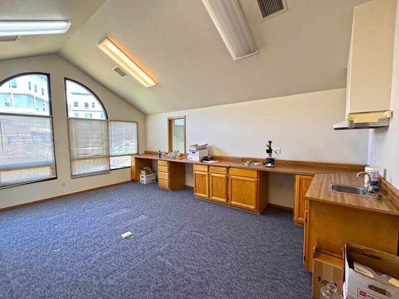 More Photos Of 108 Coronado Ct, Fort Collins Office For Sale