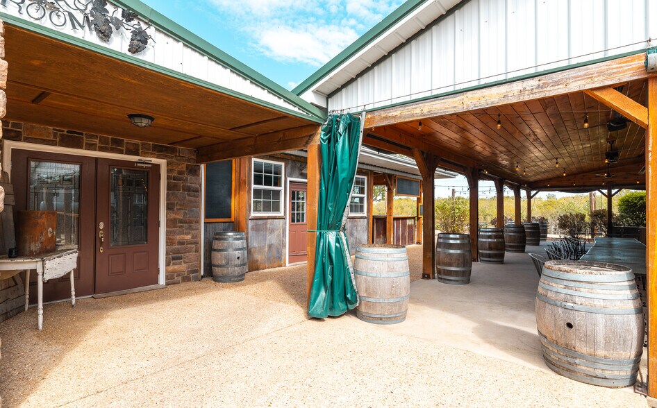 More Photos Of 5870 Old 66, Leasburg Winery Vineyard For Sale