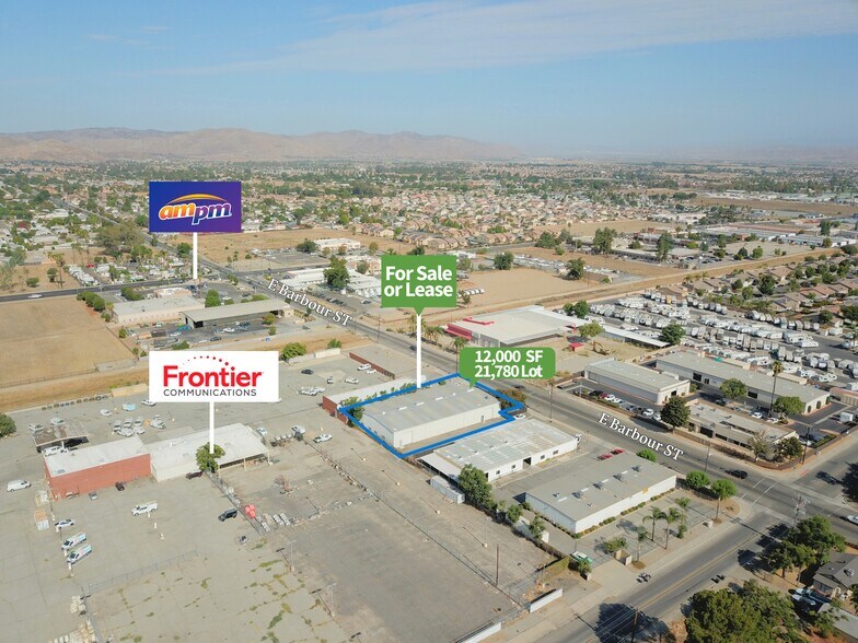 More Photos Of 445 E Menlo Ave, Hemet Warehouse For Lease