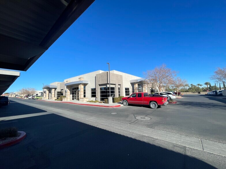 More Photos Of 5225 S Durango Dr, Las Vegas Medical For Lease