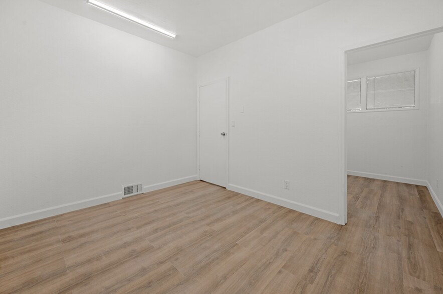 More Photos Of 1215-1239 Rose Ave, Selma Medical For Lease