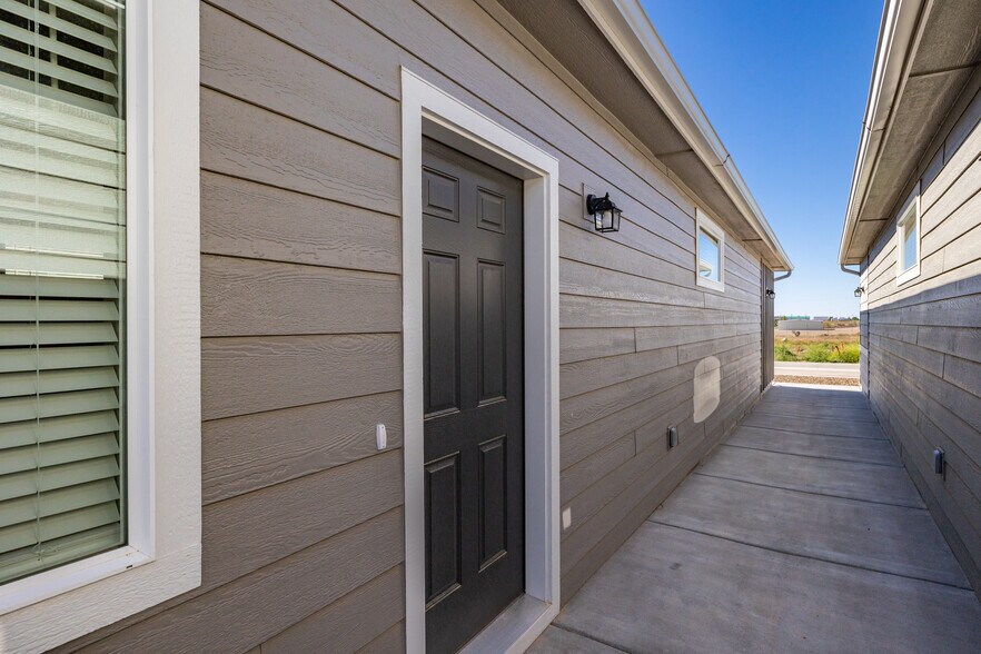 More Photos Of 1859 NW Enterprise St, Mountain Home Multifamily For Sale