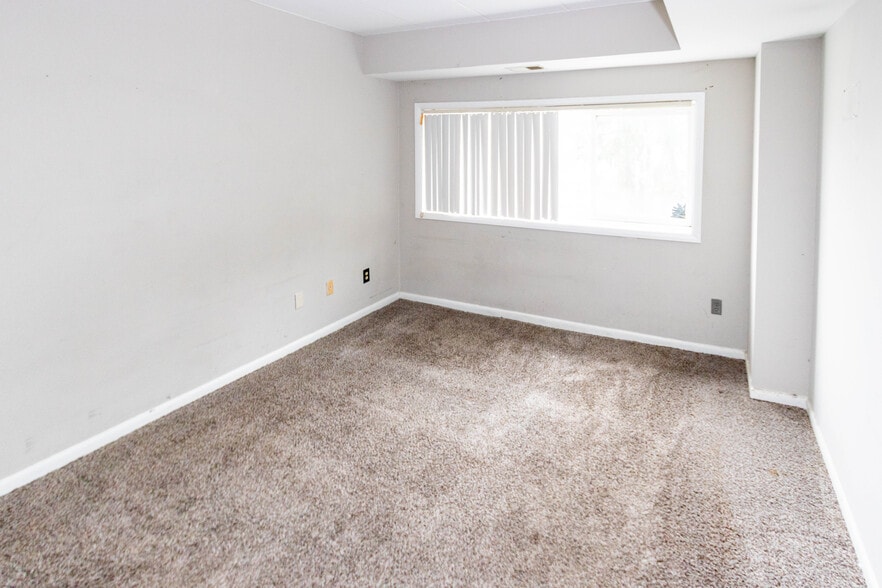 More Photos Of 3809 Clarks Ln, Baltimore Apartments For Sale