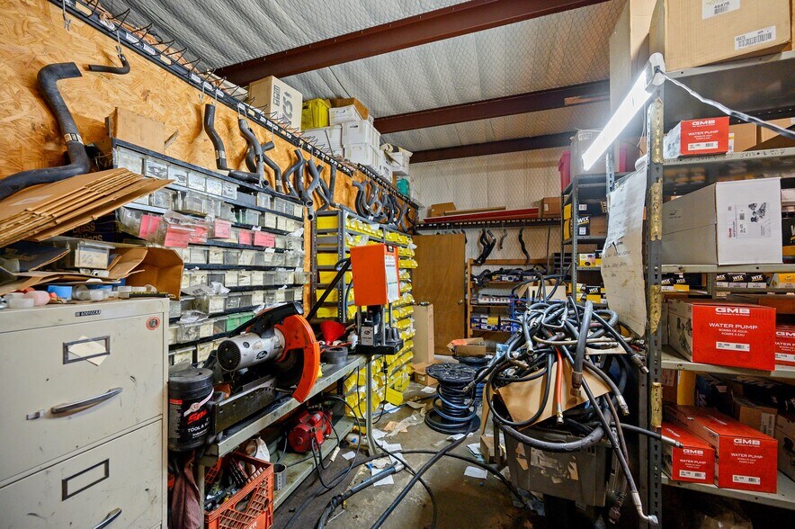 More Photos Of 6175 State Highway 98, Wright City Storefront Retail Office For Sale