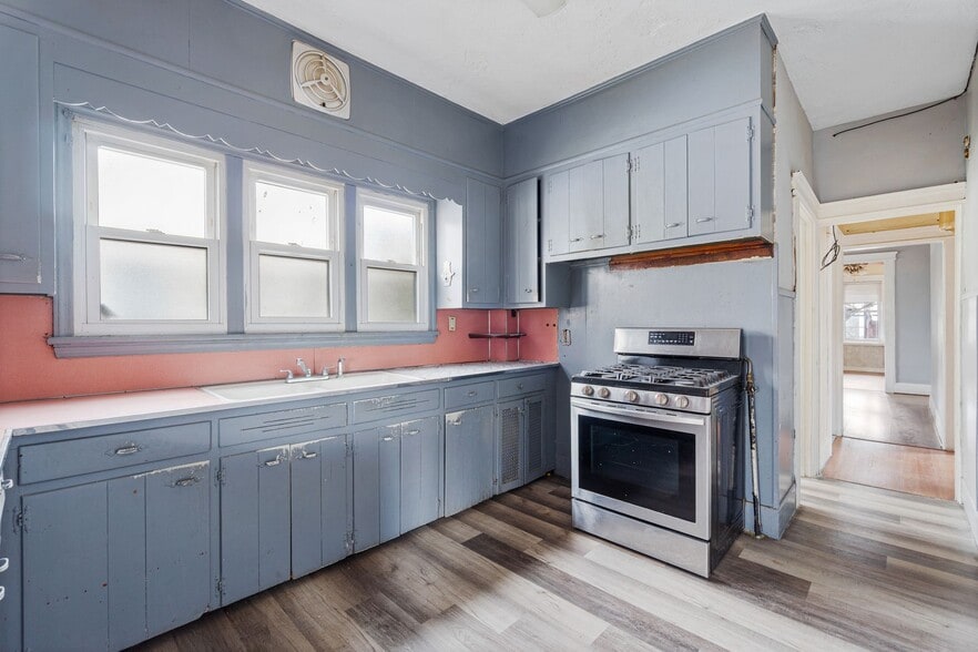 More Photos Of 109 Orchard St, Elizabeth Multifamily For Sale