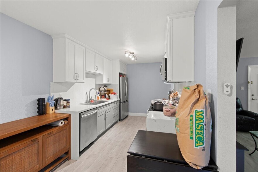 More Photos Of 1440 Gordon St, Redwood City Apartments For Sale