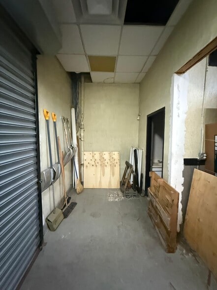 More Photos Of 4541-4545 39th St, Long Island City Warehouse For Lease