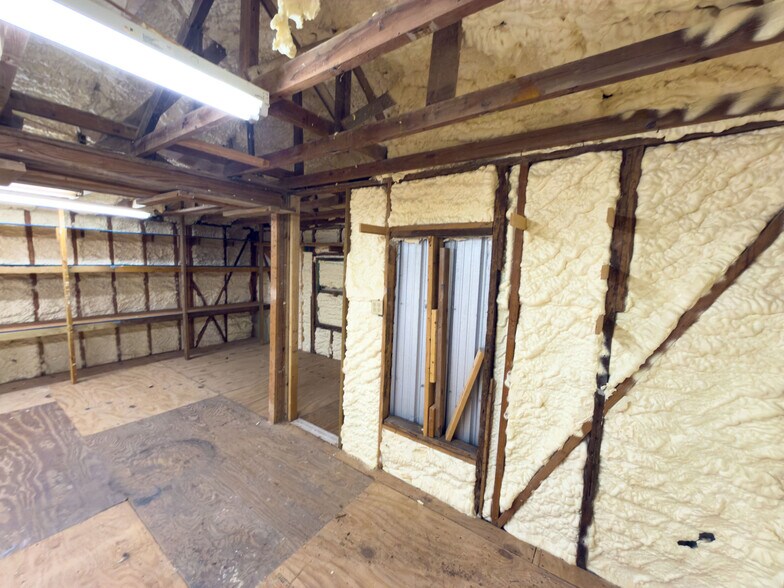 More Photos Of 2807 W Gadsden St, Pensacola Industrial For Sale