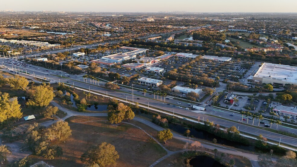 More Photos Of 12520 Pines Blvd, Pembroke Pines Unknown For Lease