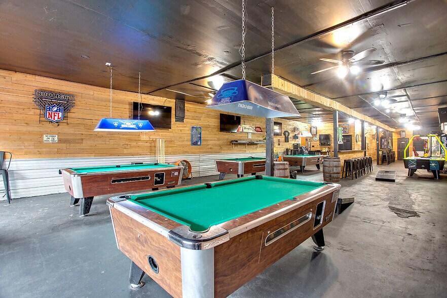 More Photos Of 418 Washington St, Chattahoochee Storefront For Sale