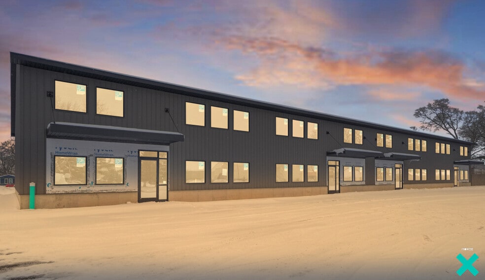 More Photos Of 923 Barnum SW st, Wyoming Flex For Lease