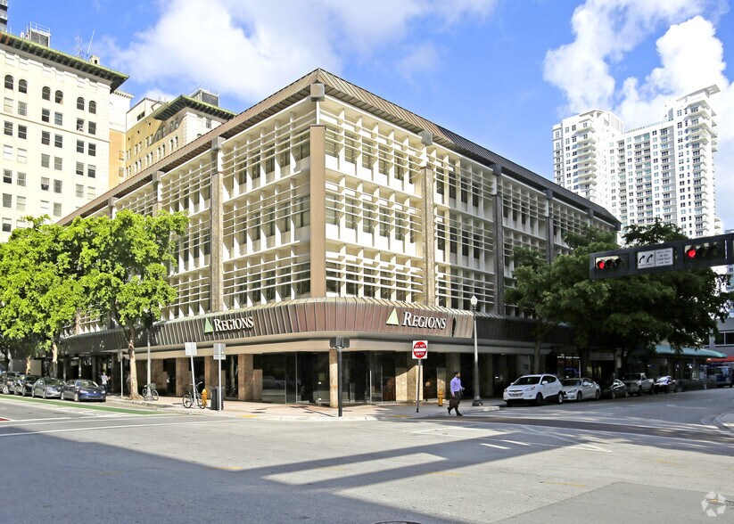 More Photos Of 235 SE 1st St, Miami Office For Lease