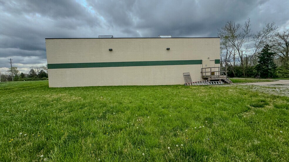 More Photos Of 1616 State Route 28, Loveland Freestanding For Sale