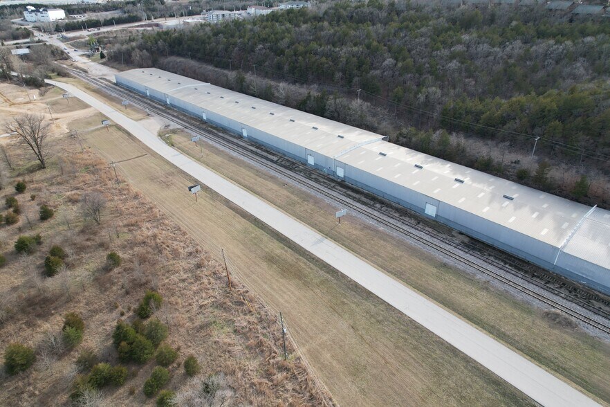 More Photos Of Charcoal Plant Dr, Omaha Warehouse For Sale