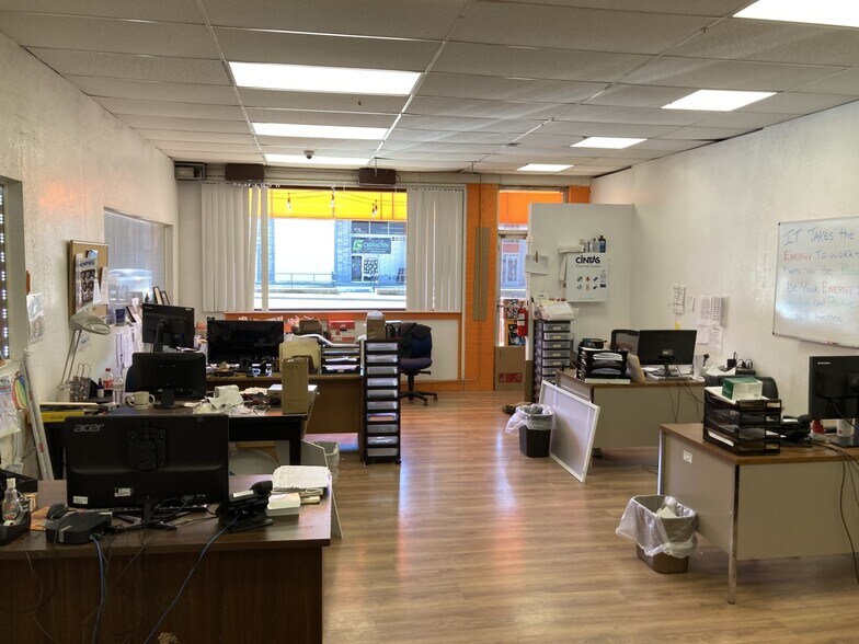 More Photos Of 2500 Broad Ave, Memphis Storefront For Sale