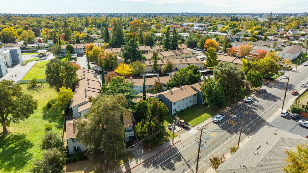More Photos Of 2228 Edison Ave, Sacramento Apartments For Sale