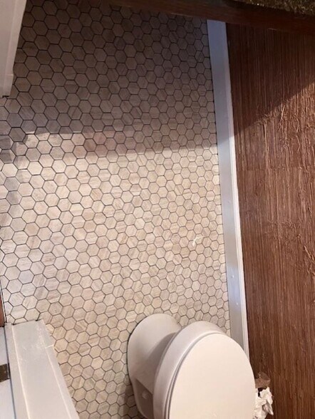More Photos Of 15 S Barksdale St, Memphis Apartments For Sale