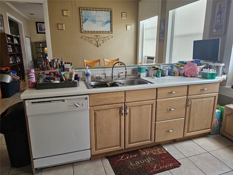 More Photos Of 106 E Tarpon Ave, Tarpon Springs Apartments For Sale