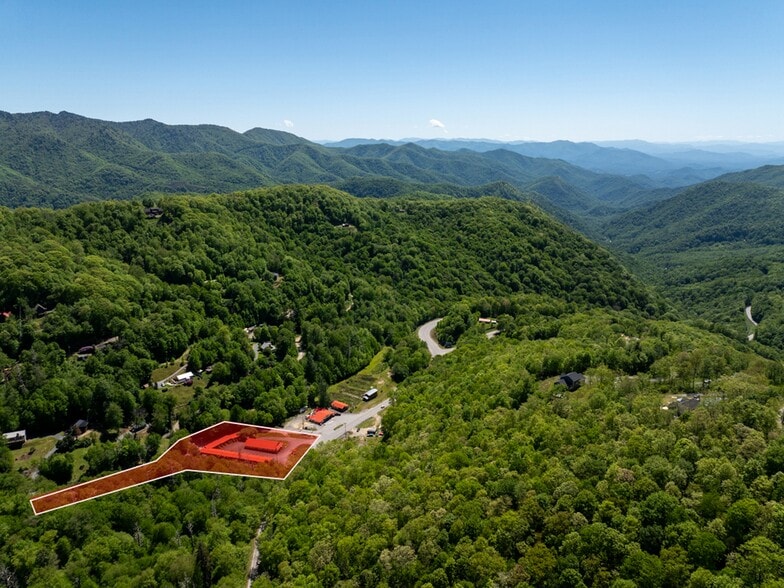 More Photos Of 11242 US-19, Maggie Valley Hotel For Sale