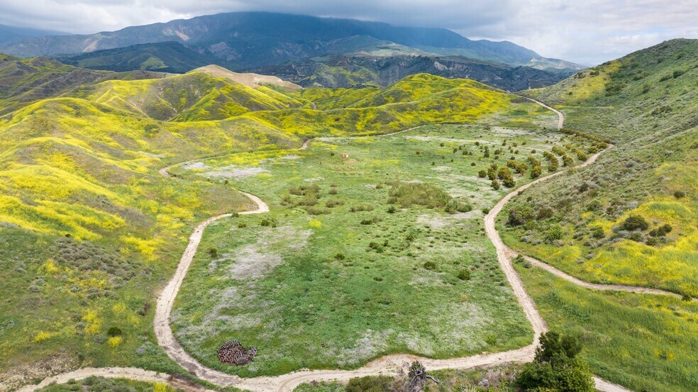 More Photos Of 0 Dickenson Rd, Santa Paula Land For Sale