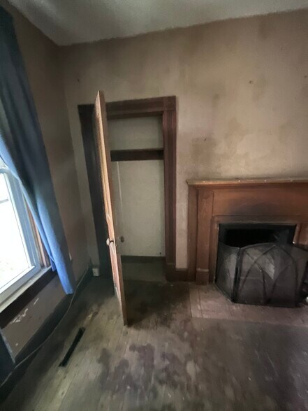 More Photos Of 61961 Dysart Woods Rd, Belmont Specialty For Sale