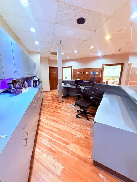 More Photos Of 2021 Hamilton Place Blvd, Chattanooga Medical For Lease