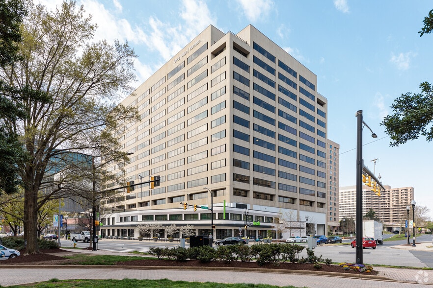 More Photos Of 1550 Crystal Dr, Arlington Office For Lease