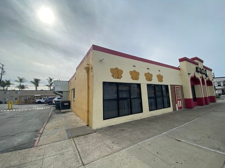 Primary Photo Of 423-445 E Main St, El Cajon Storefront For Lease