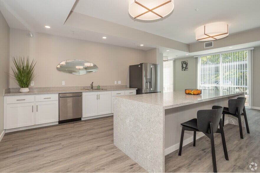 More Photos Of 2500 Cannery Loop, Davis Apartments For Sale