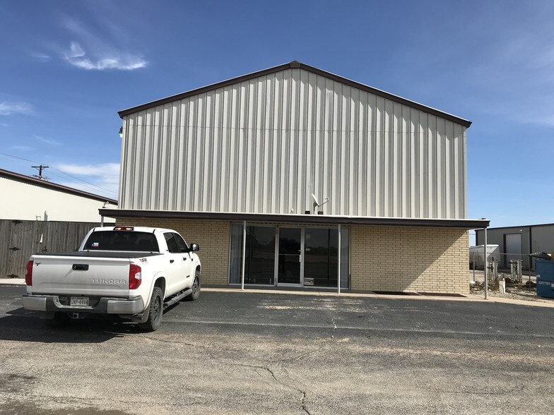 Primary Photo Of 8330 N County Rd W, Odessa Industrial For Lease