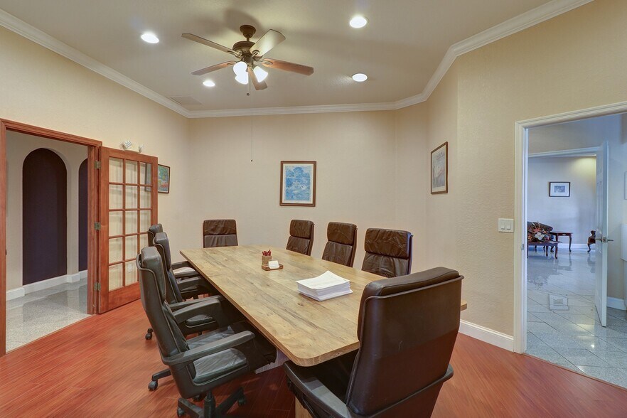 More Photos Of 5801 Main St, New Port Richey Medical For Sale