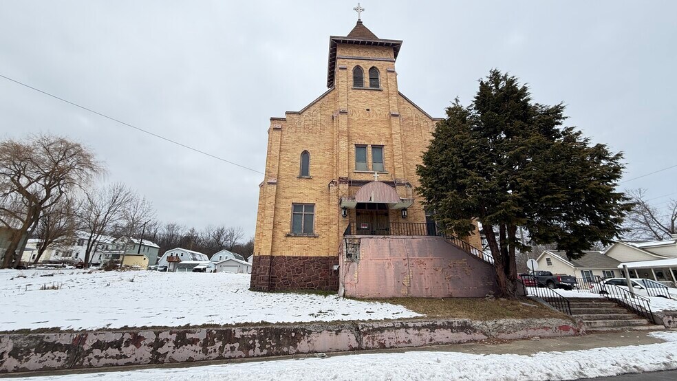 More Photos Of 300 Vandermark Rd, Nanticoke Religious Facility For Sale