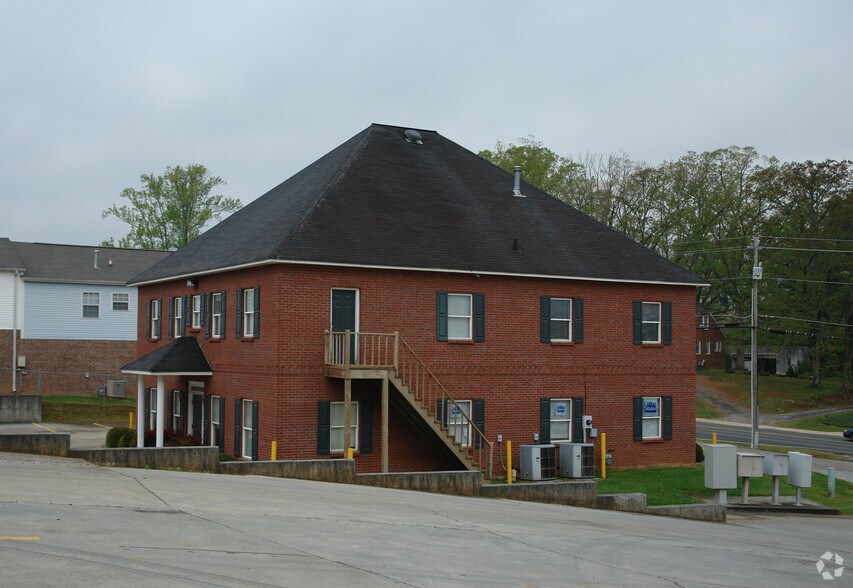 More Photos Of 911 N Tennessee St, Cartersville Office For Lease