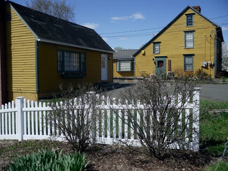 More Photos Of 596 Main St, Somers Freestanding For Sale