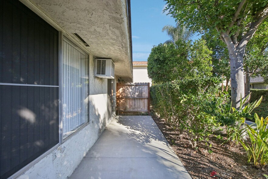 More Photos Of 1001 N Harbor Blvd, La Habra Apartments For Sale
