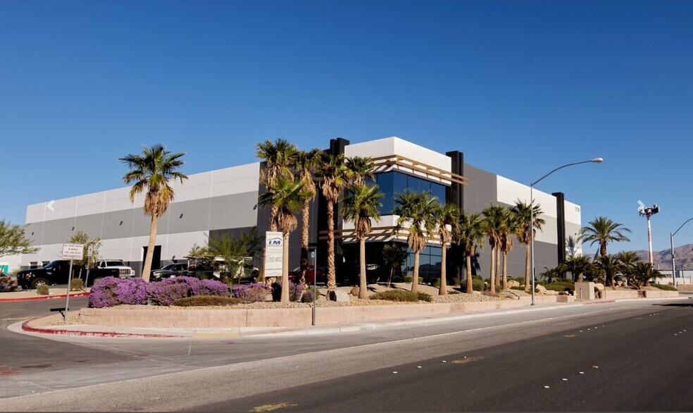 Primary Photo Of 5795 N Hollywood Blvd, Las Vegas Service For Sale