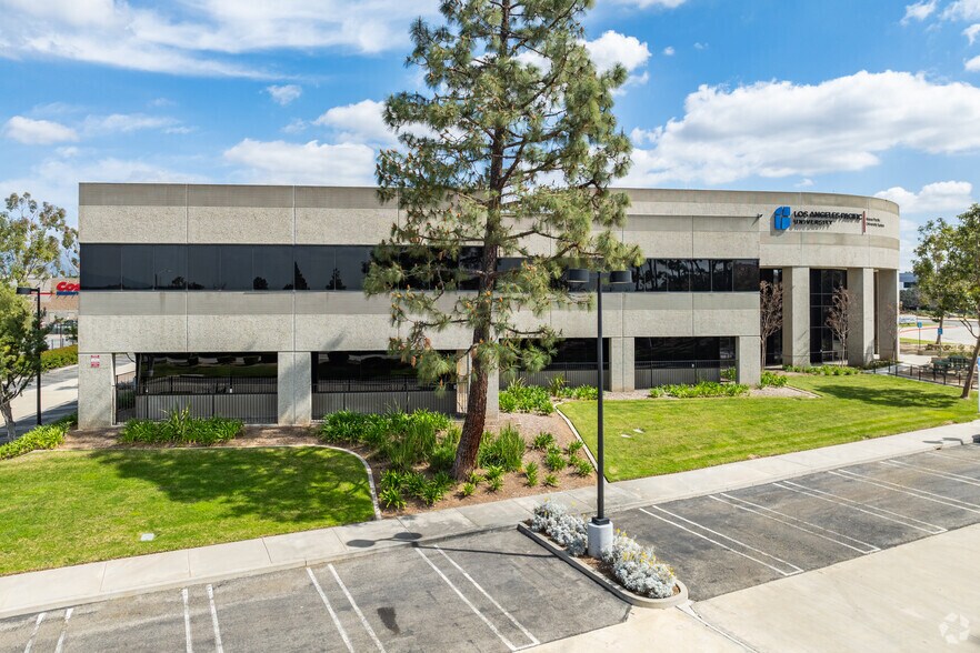 More Photos Of 300 N Lone Hill Ave, San Dimas Office For Sale