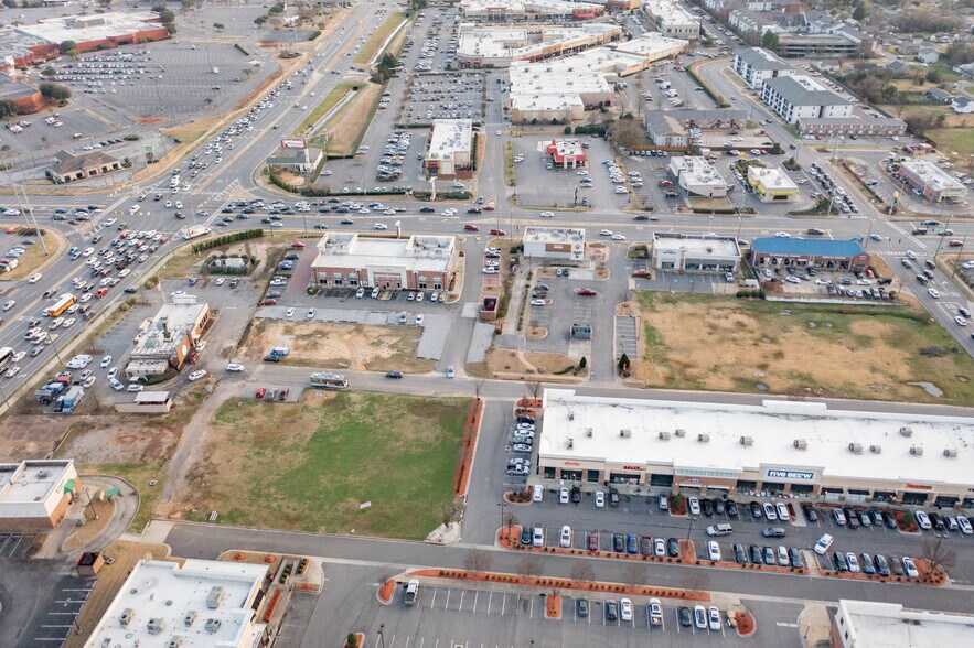 More Photos Of 720 15th St E, Tuscaloosa Storefront Retail Office For Lease