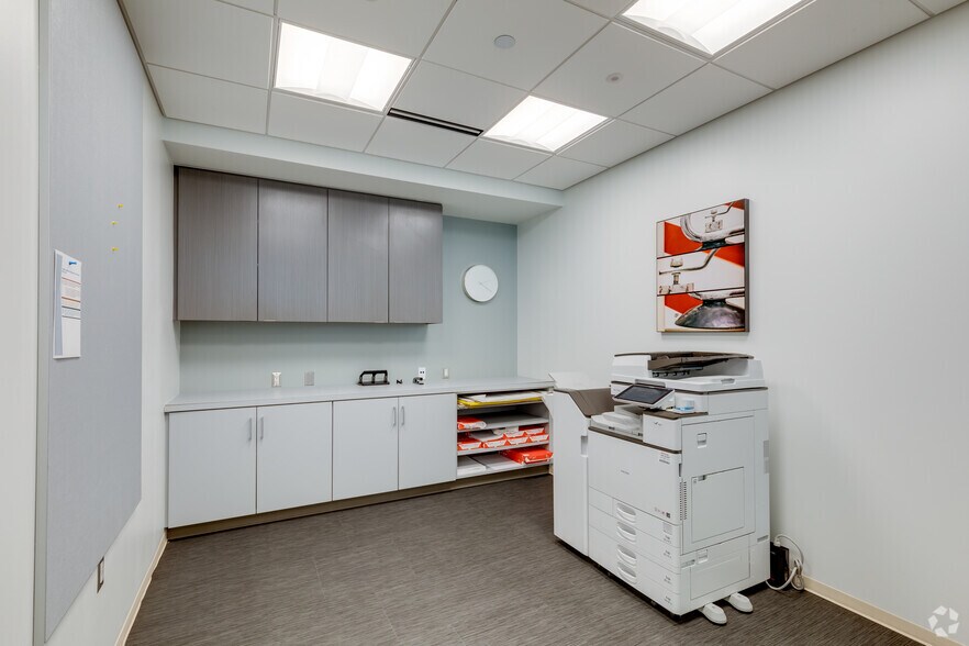 Photo of 20th Floor Ste 2000