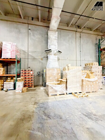 More Photos Of 14240 Palmetto Frontage Rd, Miami Lakes Warehouse For Lease