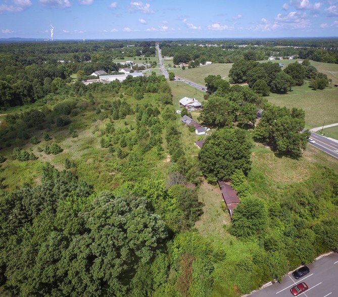 More Photos Of 715 River Hwy, Mooresville Land For Sale