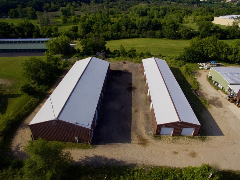 Primary Photo Of 2493 Crest Dr, Lake Geneva Warehouse For Sale