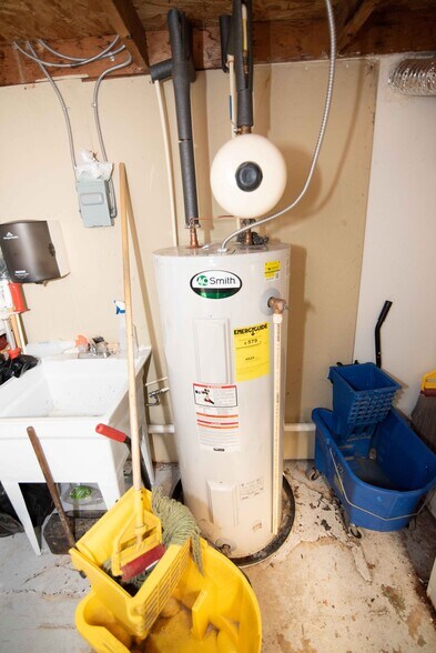 More Photos Of 416 Eastern Blvd, Essex Lodge Meeting Hall For Sale