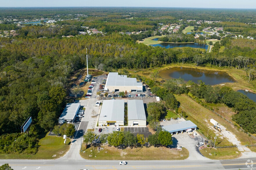 More Photos Of 26611 Wesley Chapel Blvd, Lutz Warehouse For Lease