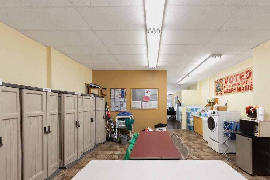 More Photos Of 17173 46th Ave, Flushing Storefront Retail Residential For Sale