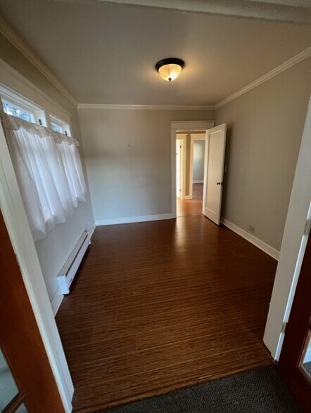 More Photos Of 3422 Broadway, Everett Loft Creative Space For Lease