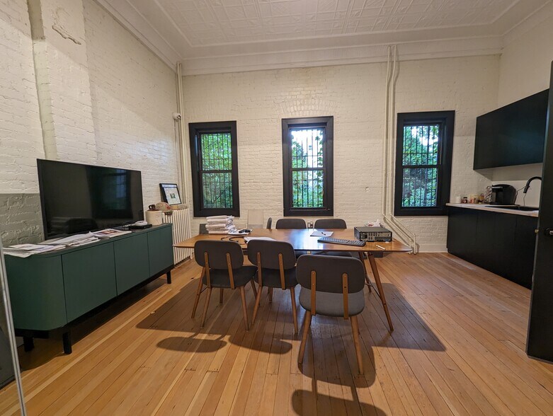 More Photos Of 186 Ocean Ave, Jersey City Storefront Retail Residential For Lease