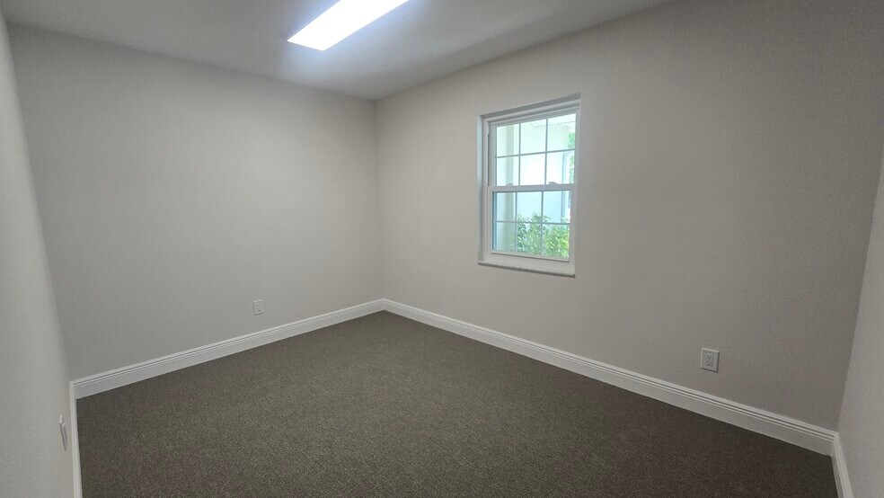 More Photos Of 2300 W Bay Dr, Largo Medical For Lease