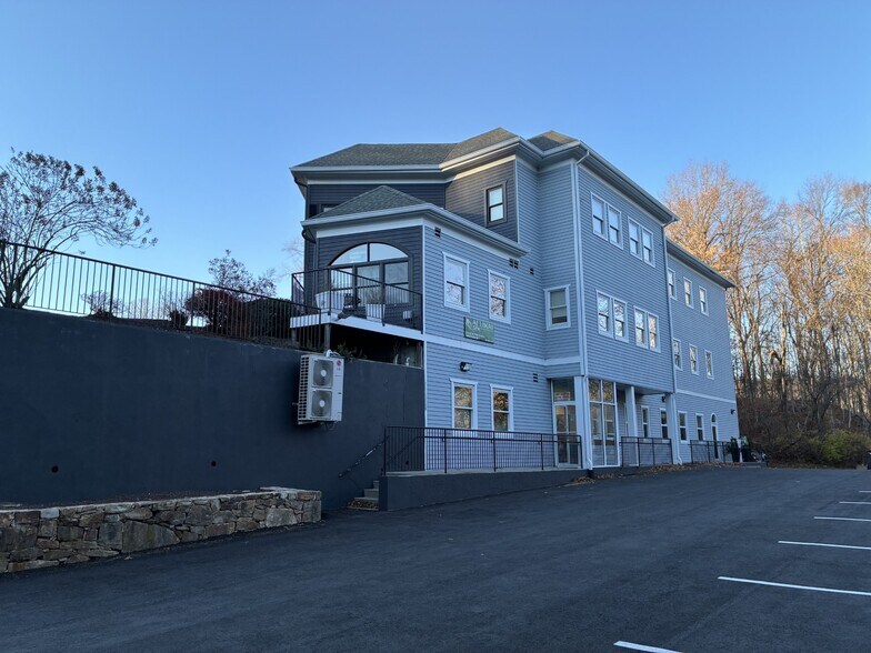 More Photos Of 388 Main St, Monroe Office For Sale